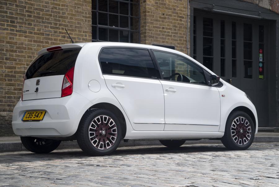  Seat Mii by MANGO 5-Door 2016 года  (UK) (фото 13 из 30)
